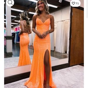 Berlinnova prom dress